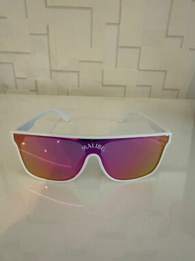 Malibu White Sunglasses with Purple Lenses